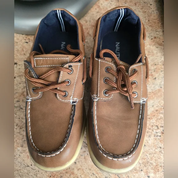 Nautica Boys Brown Boat Shoes - Picture 9 of 10
